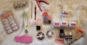 New acrylic nail kit includes what's pictured & listed in description